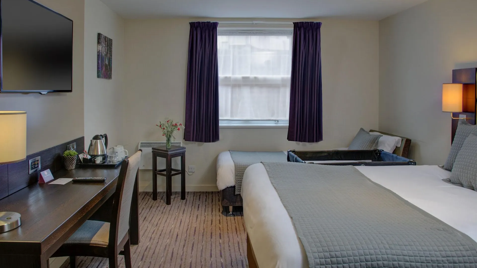 Premier Inn Huddersfield West